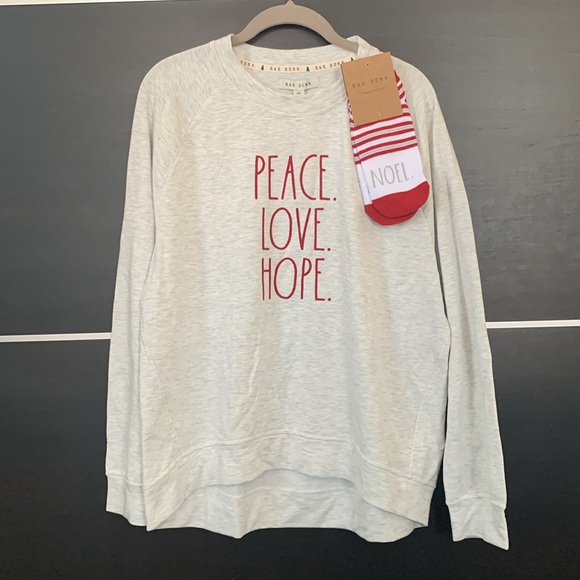 Rae Dunn Women's "PEACE LOVE HOPE" Gray Gallery Sweatshirt Cozy Ankle Socks Set - Picture 1 of 13